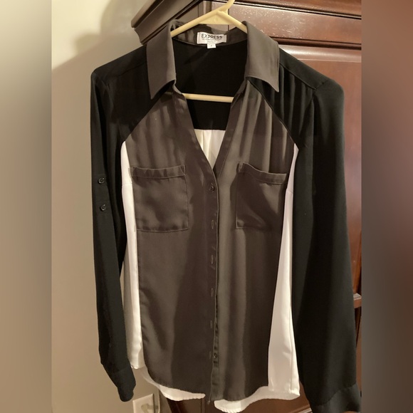 Women's blouses from Express. Excellent condition, all size small. - Picture 3 of 6